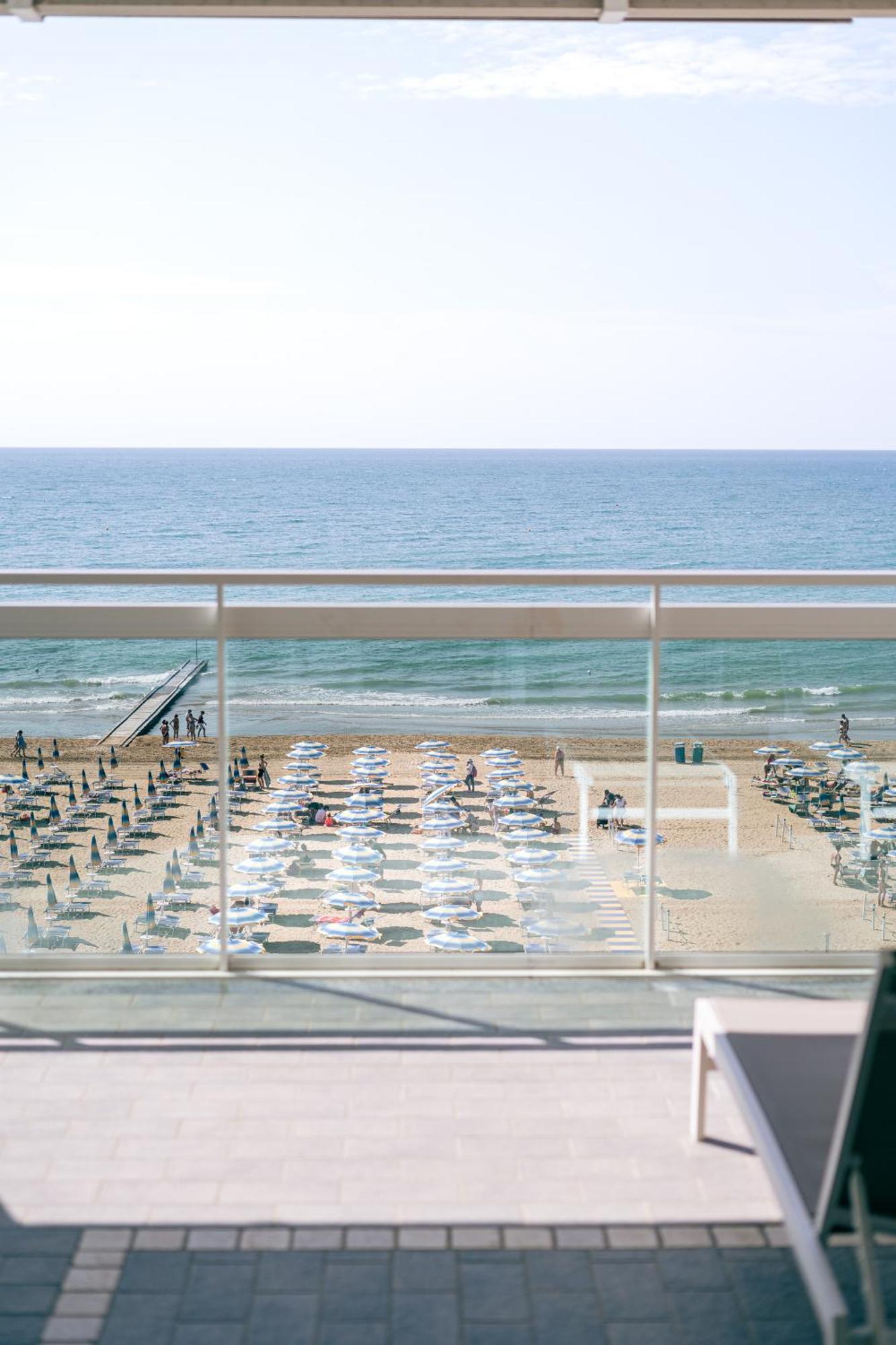 Hotel Orizzonte 리도 디 예솔로 외부 사진