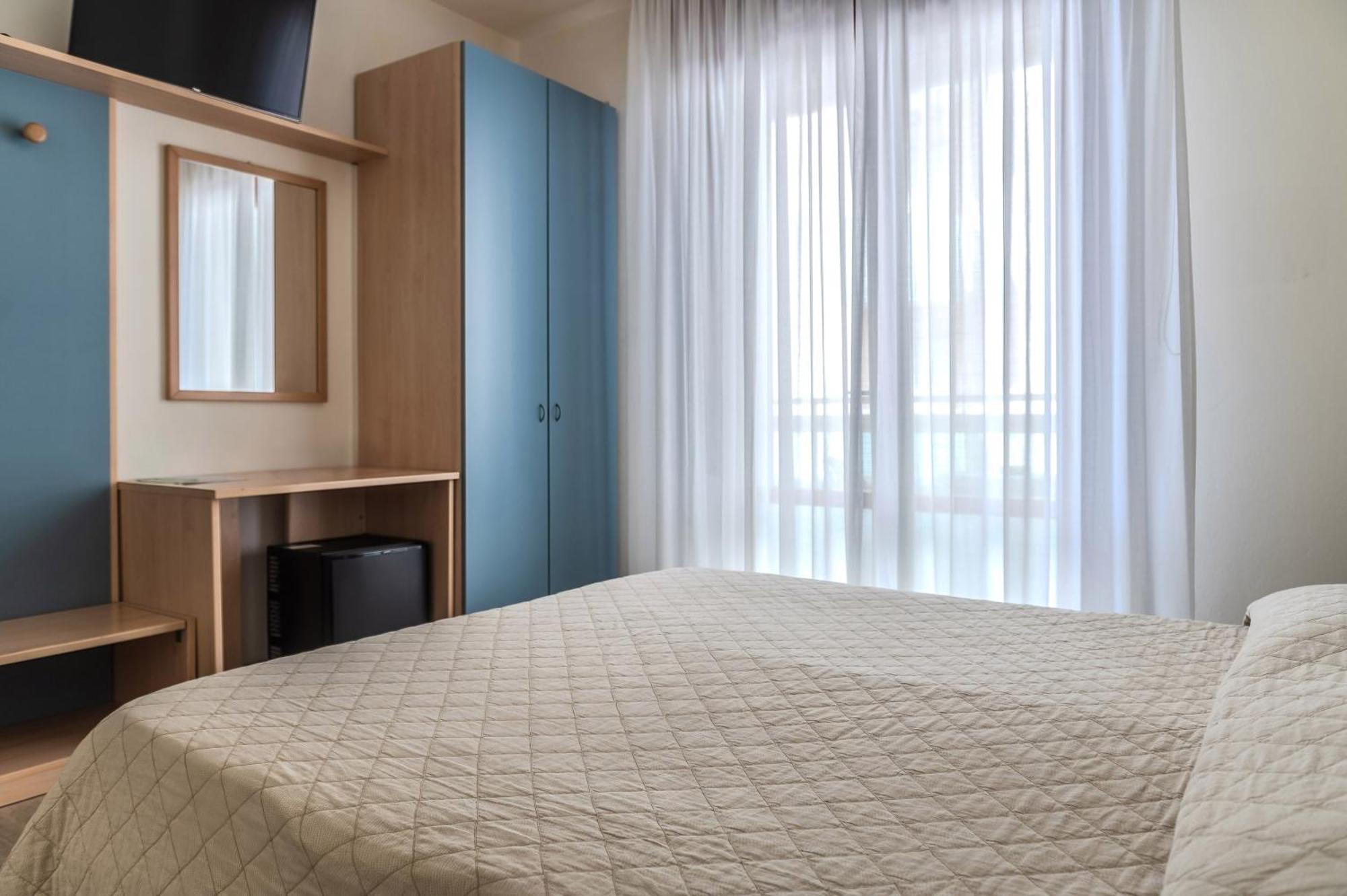 Hotel Orizzonte 리도 디 예솔로 객실 사진